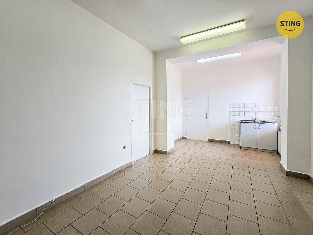 Pronájem komerčního objektu (jiného typu) 80 m² – fotografie 5