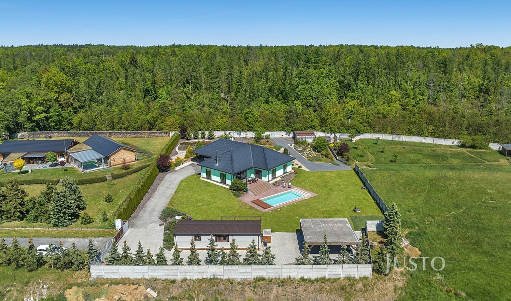 Prodej domu 188 m² s pozemkem 3 413 m², Stará Huť – náhled fotky 32