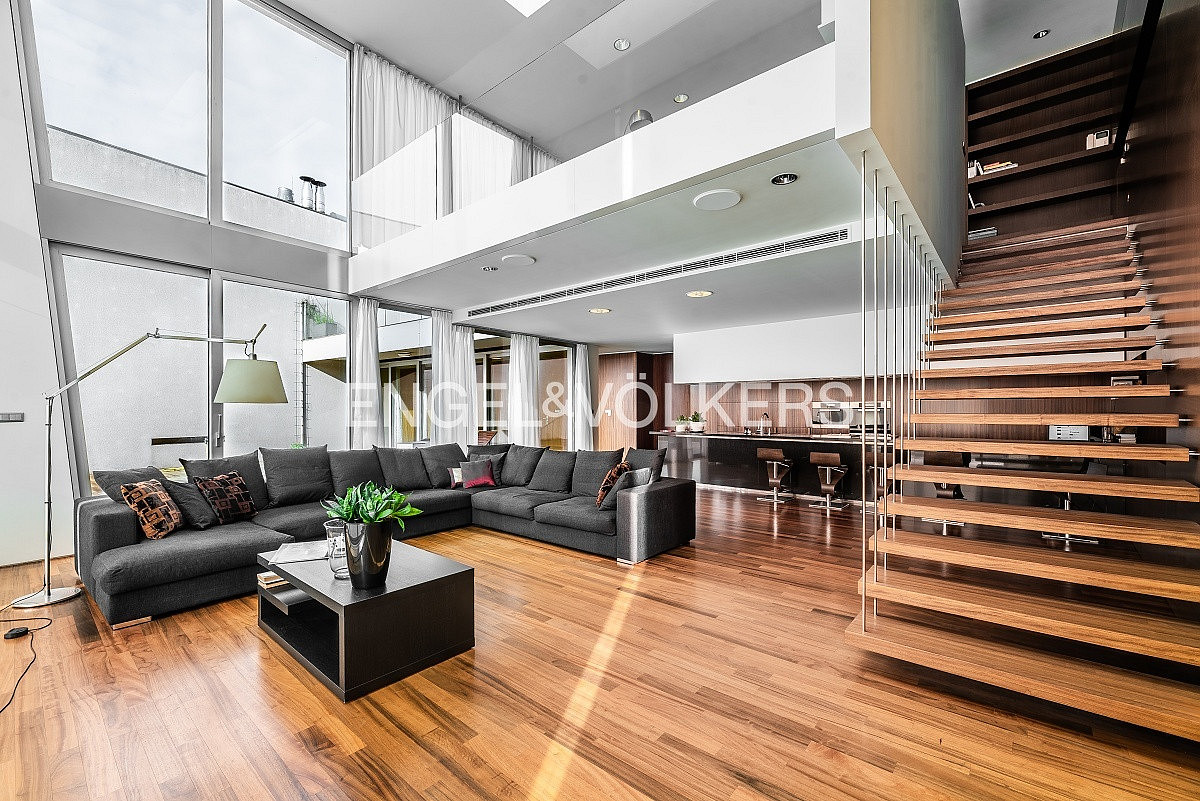 Pronájem bytu 5+kk 279 m² – fotografie 5