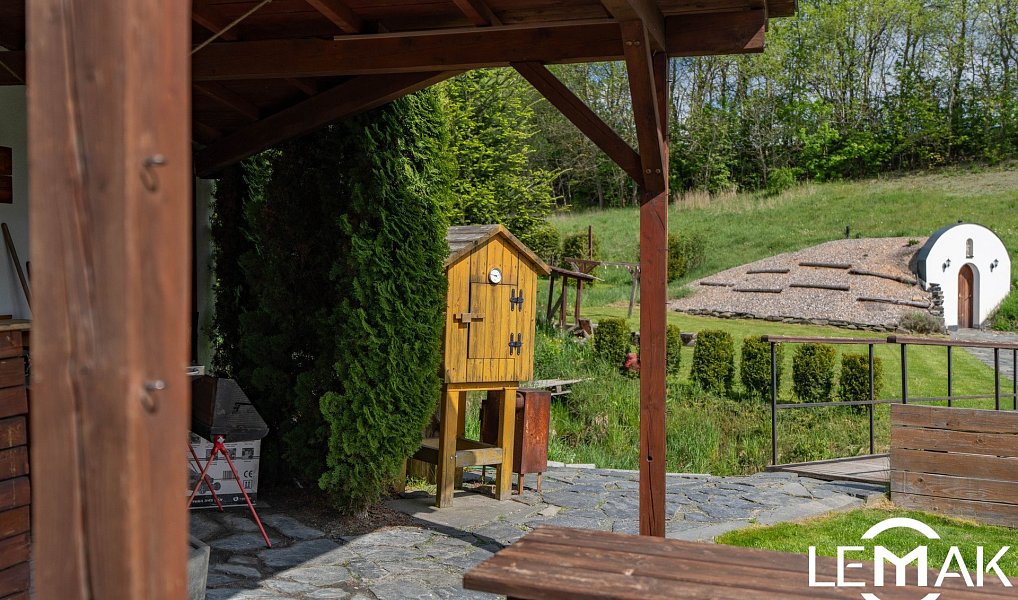 Prodej ubytovacího objektu 300 m², Ryžoviště – náhled fotky 15