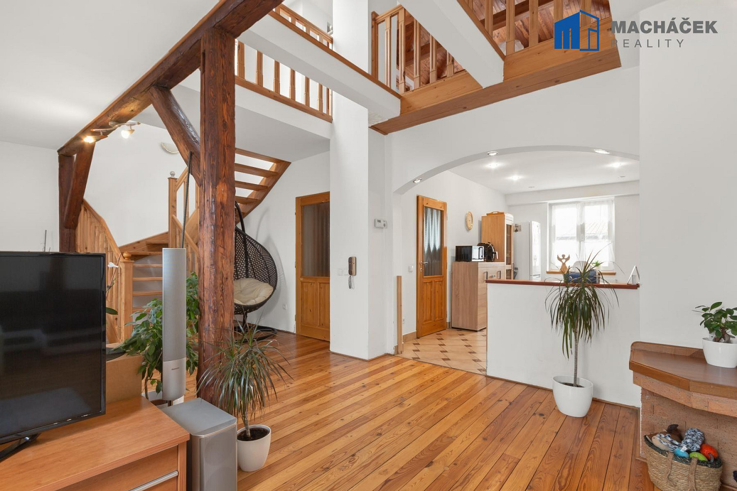Prodej domu 700 m² s pozemkem 421 m² – fotografie 5