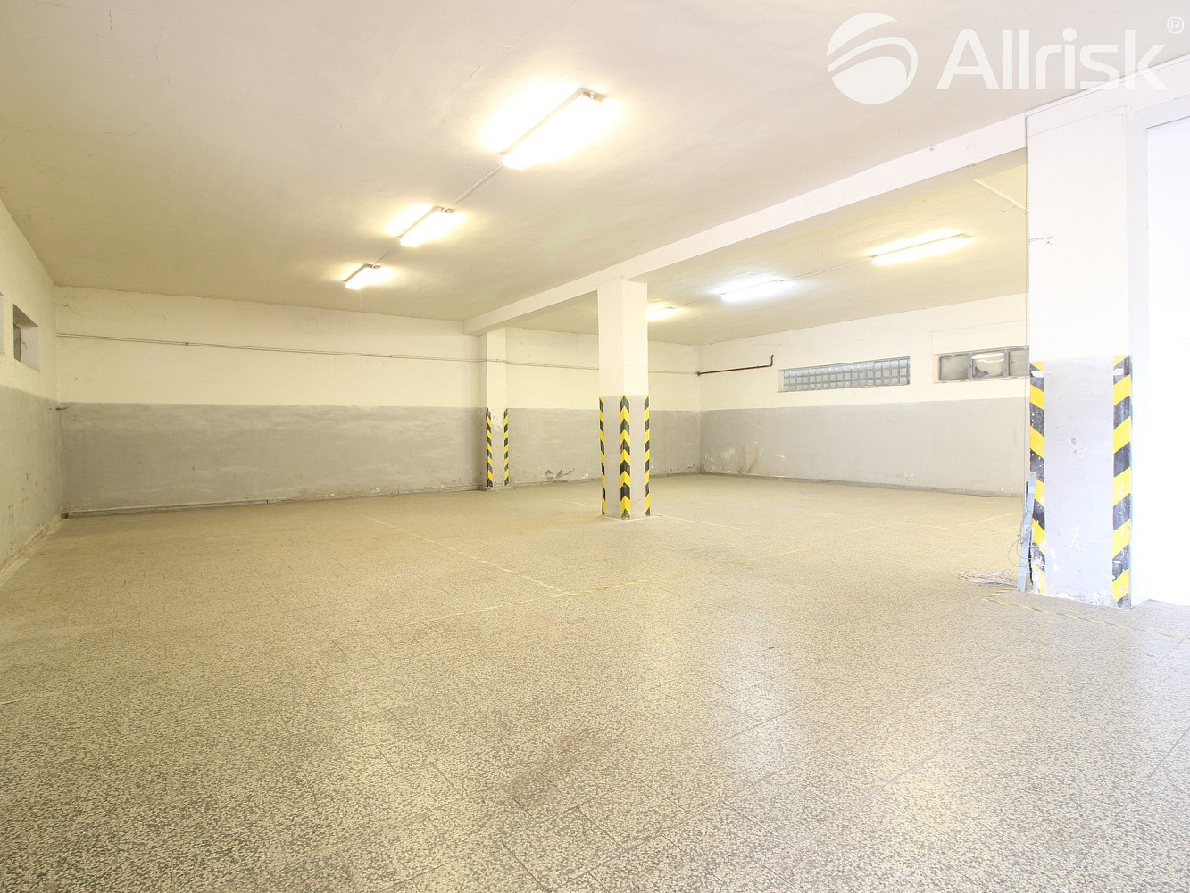 Pronájem skladovacích prostor 260 m² – fotografie 3