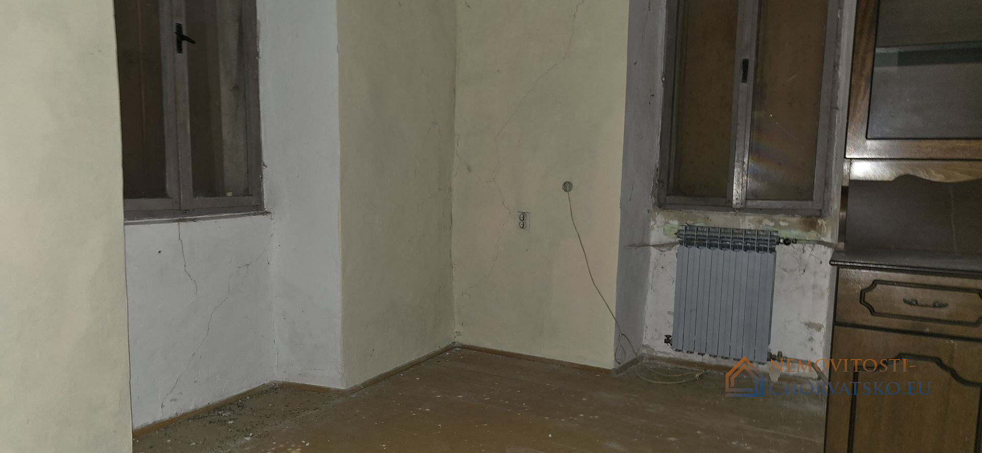 Prodej domu 190 m² s pozemkem 409 m² - Widok 4