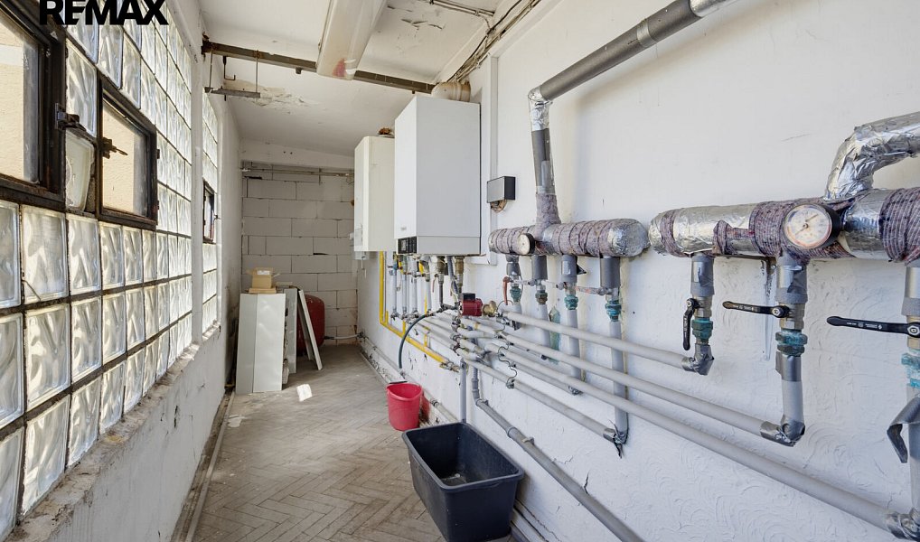 Prodej výrobních prostor 2 350 m², Aš – náhled fotky 23