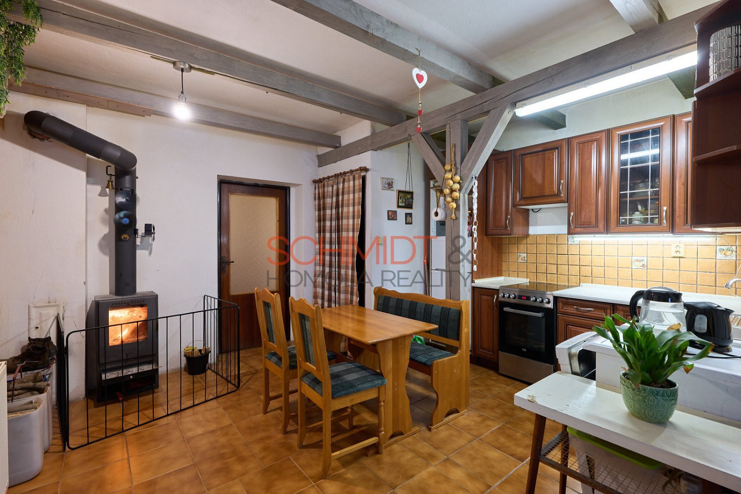 Prodej domu 147 m² s pozemkem 208 m² — photo 2