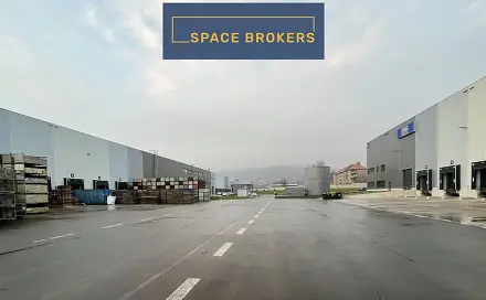 Pronájem skladovacích prostor 2 000 m², Ústí nad Labem