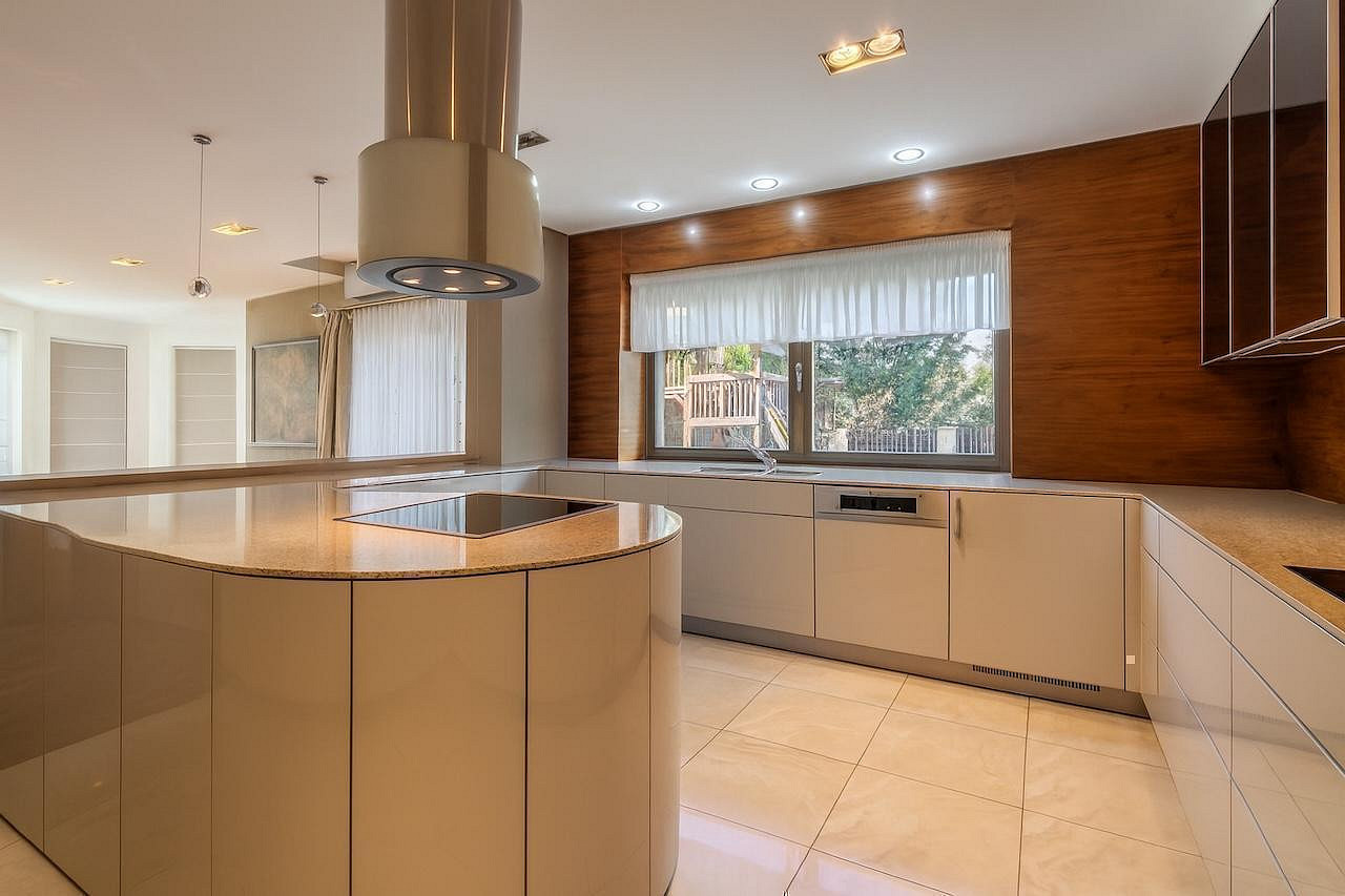 Prodej domu 700 m² s pozemkem 1 893 m² – fotografie 5