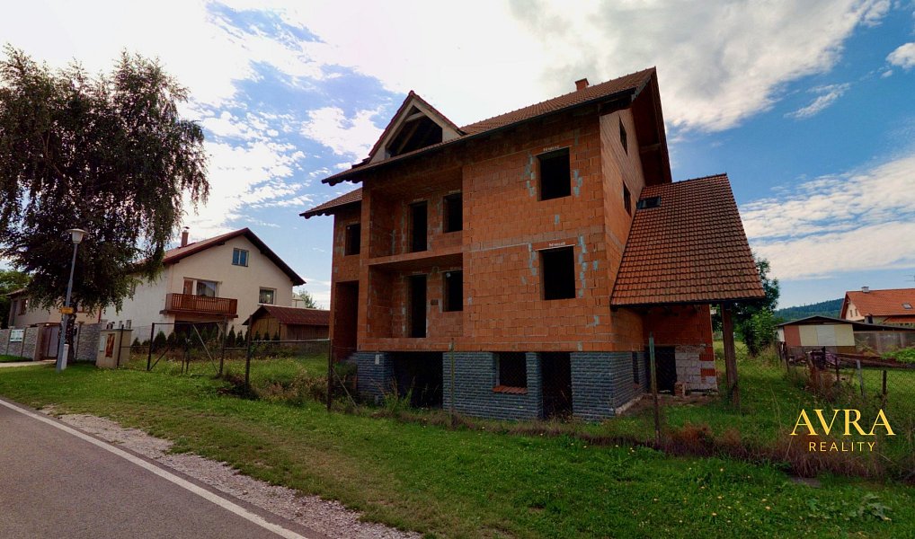 Prodej domu 390 m² s pozemkem 968 m², Jankov – náhled fotky 4