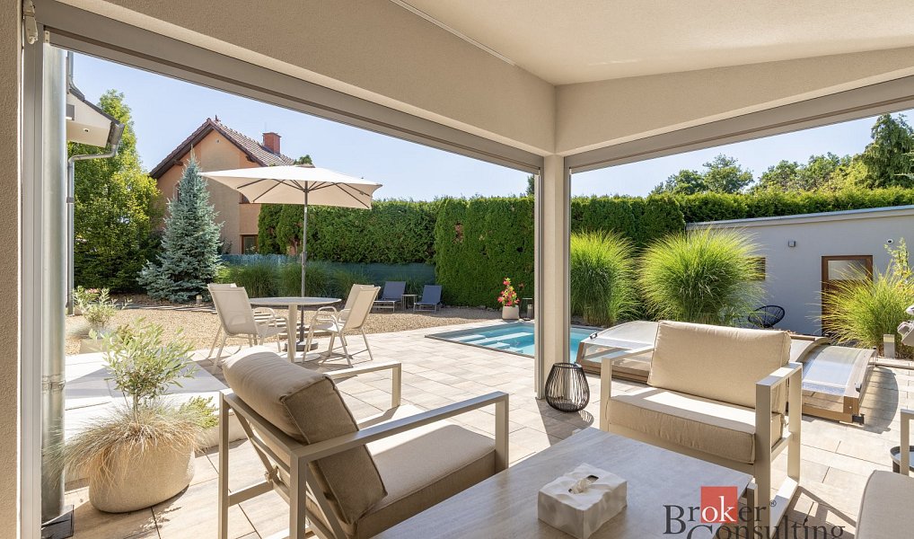 Prodej domu 165 m² s pozemkem 520 m², Kobylnice – náhled fotky 2