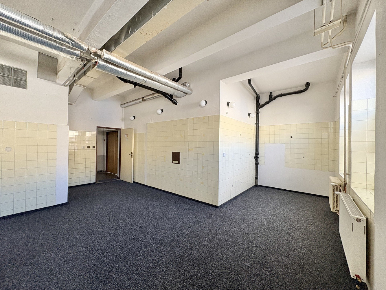 Pronájem kanceláře 30 m² – fotografie 3