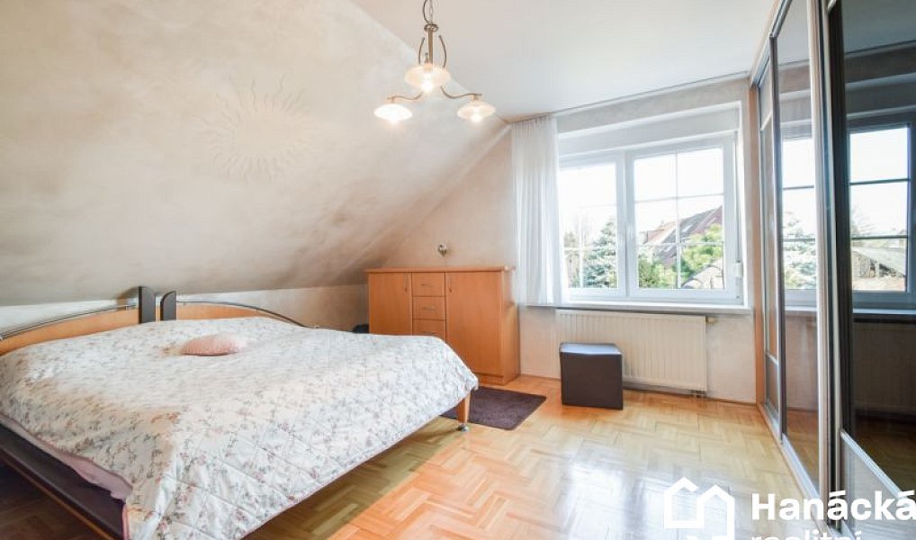 Prodej domu 269 m² s pozemkem 939 m², Olomouc – náhled fotky 21