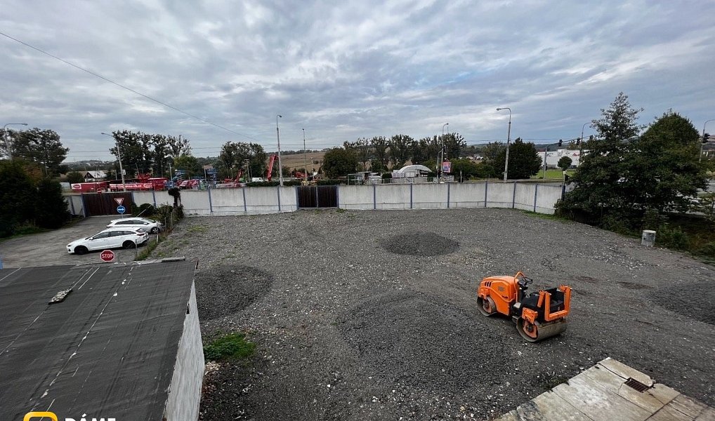 Pronájem komerčního pozemku 950 m², Zlín – náhled fotky 7