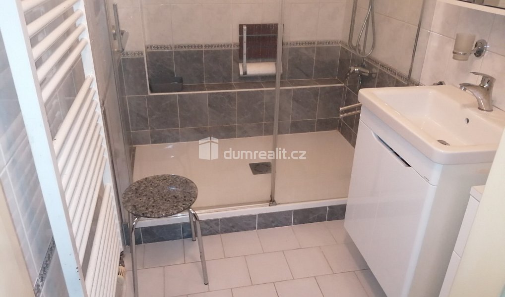 Pronájem bytu 2+1 78 m², Frenštát pod Radhoštěm – náhled fotky 11