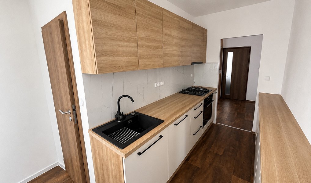Prodej bytu 3+1 75 m², Kostelec – náhled fotky 5