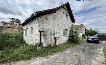 Prodej domu 100 m² s pozemkem 129 m², Bechlín, okres Litoměřice