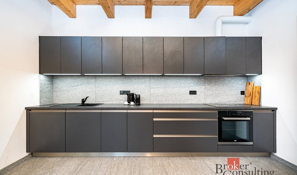 Prodej domu 214 m² s pozemkem 350 m², Trutnov – náhled fotky 19