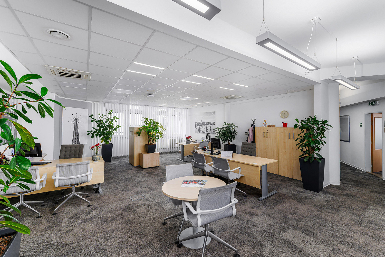 Pronájem kanceláře 198 m² – pohled 4