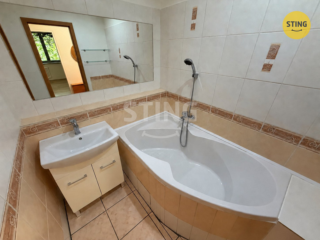 Pronájem bytu 3+1 78 m² – fotografie 3