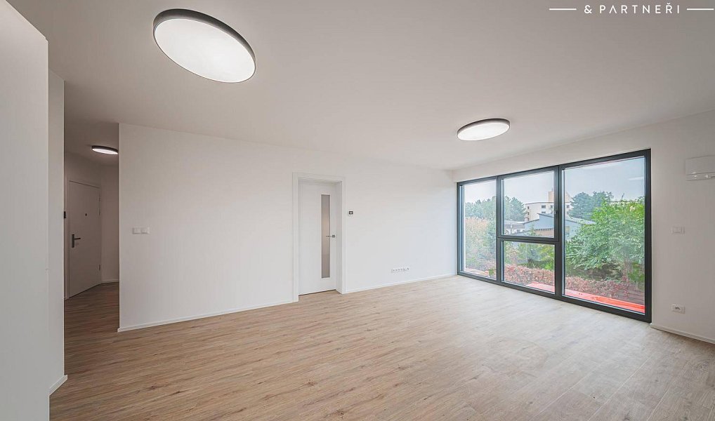 Pronájem bytu 2+kk 60 m², Hradec Králové – náhled fotky 6