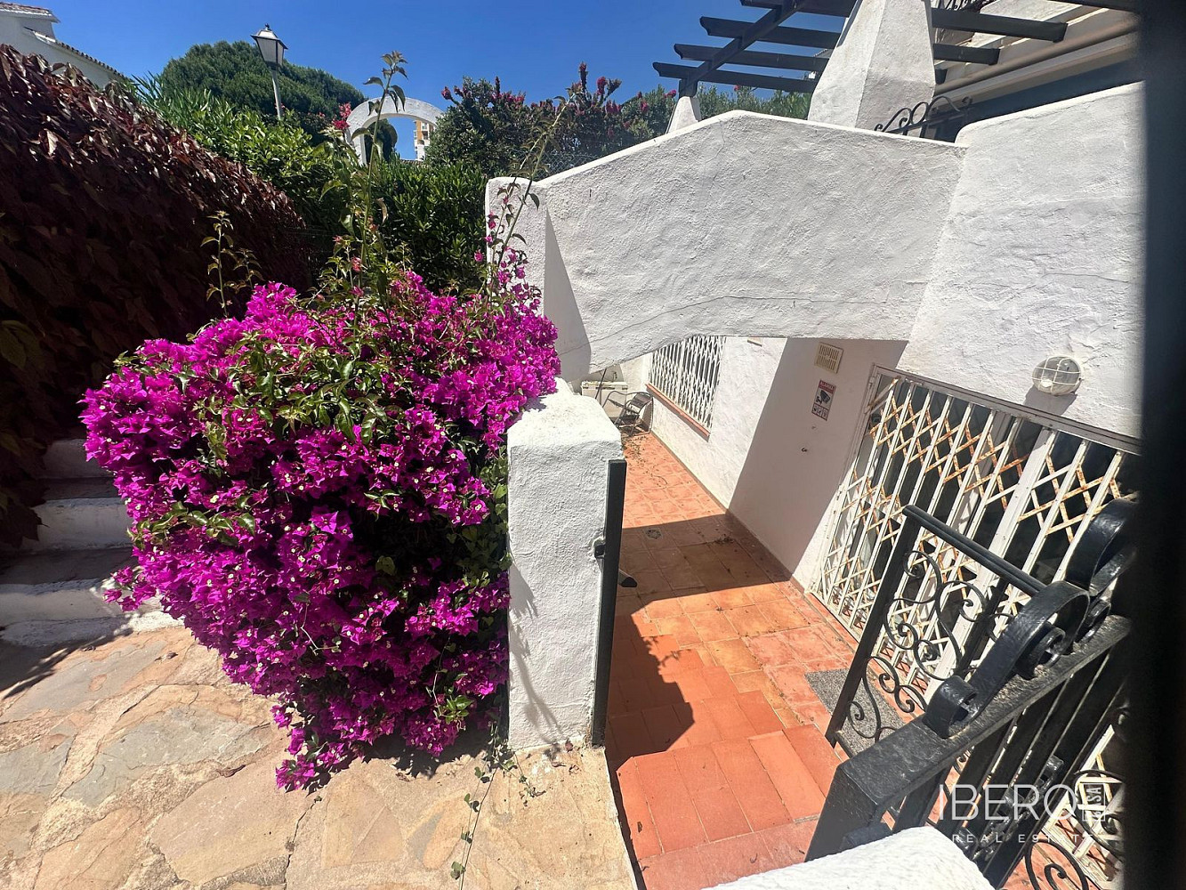 Piso 4+kk – Mijas, Urbanización Sitio de Calahonda - Vista 2