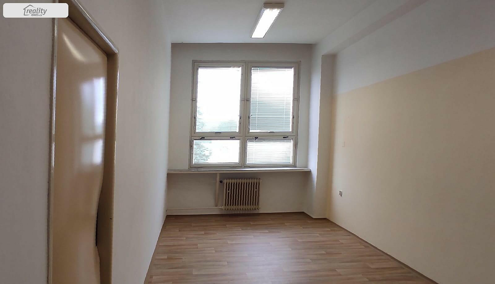 Pronájem kanceláře 155 m² — photo 5