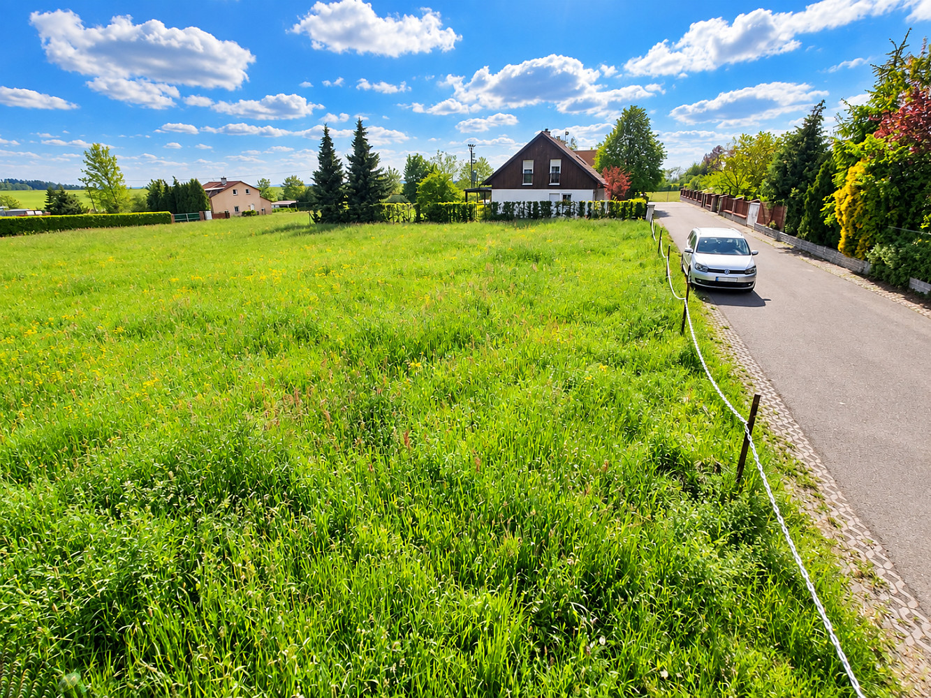 Prodej stavebního pozemku 1 176 m² – fotografie 2