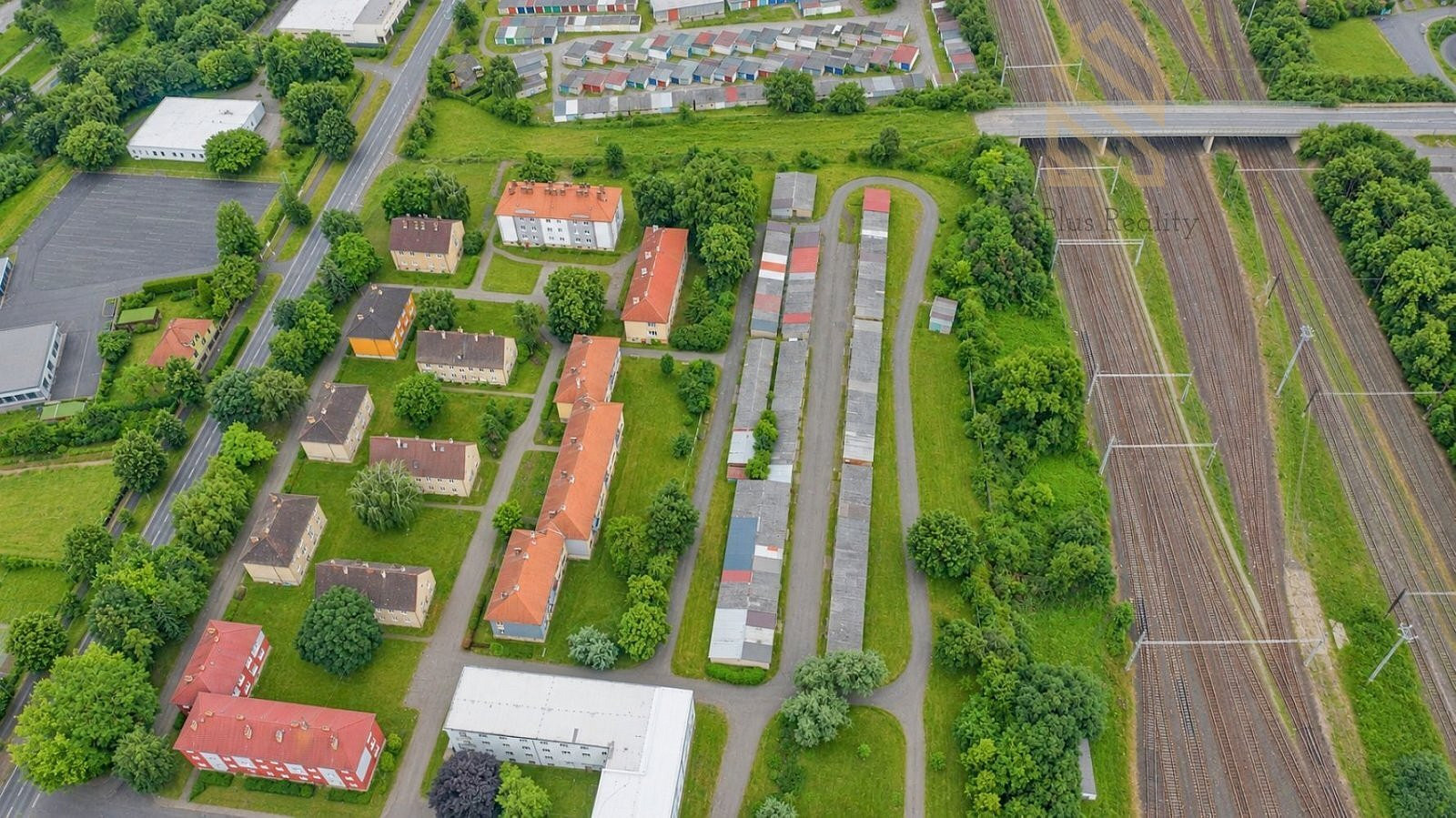 Prodej garáže v lovosicích u nadjezdu 18m/2 — photo 4