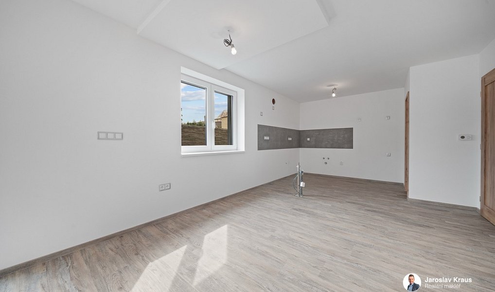 Prodej domu 134 m² s pozemkem 148 m², Nová Paka – náhled fotky 22