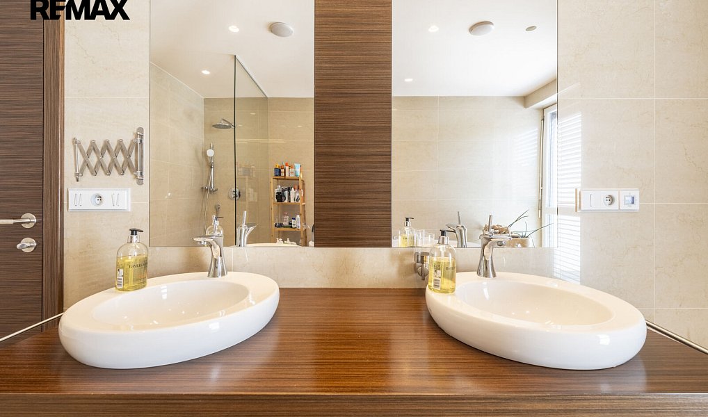 Prodej domu 155 m² s pozemkem 447 m², Zlín – náhled fotky 25