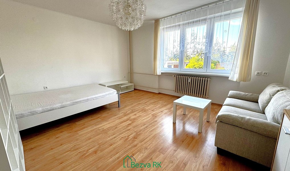 Prodej bytu 1+1 48 m², Chrást – náhled fotky 2