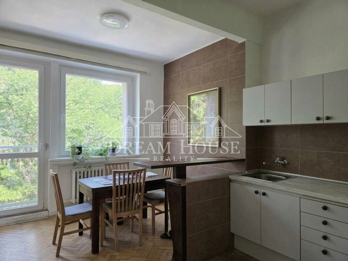 Pronájem bytu 2+1 75 m² – fotografie 3