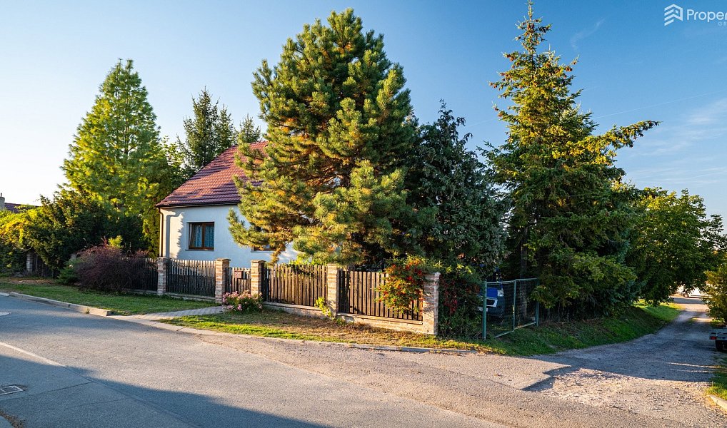 Prodej domu 200 m² s pozemkem 726 m², Troskotovice – náhled fotky 3