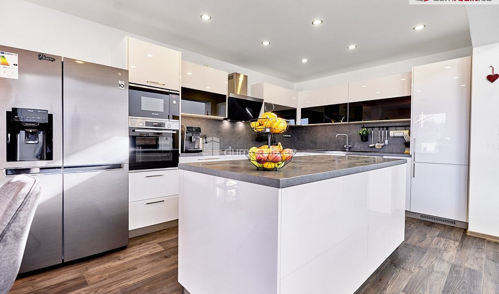 Prodej domu 136 m² s pozemkem 857 m², Nová Role – náhled fotky 6
