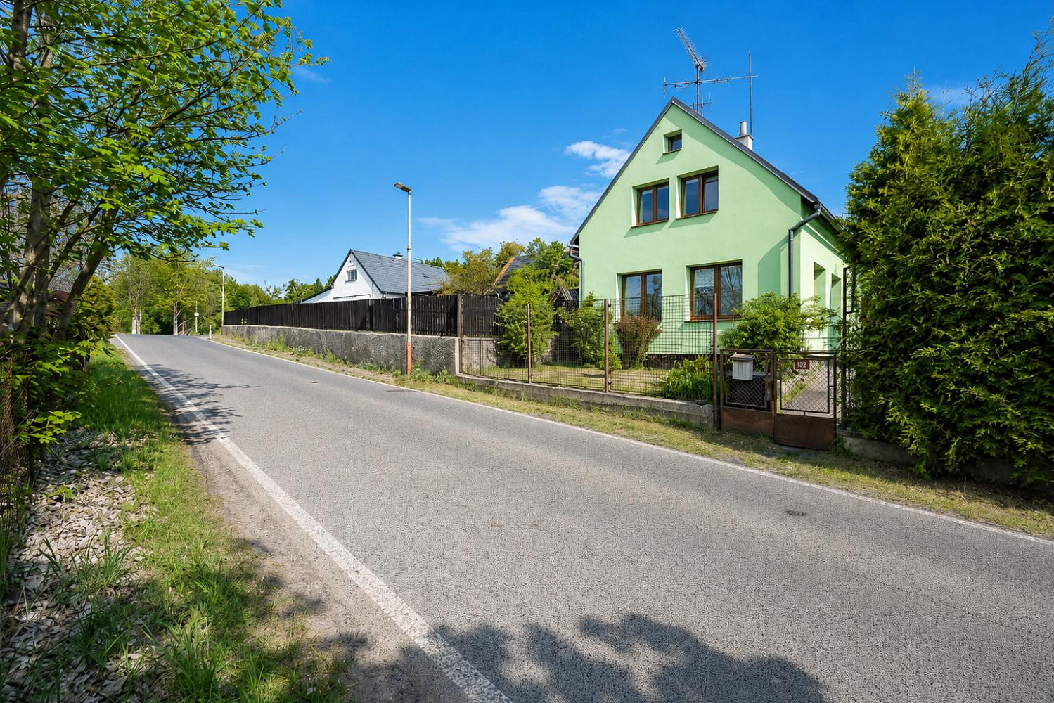 Prodej domu 180 m² s pozemkem 750 m²
