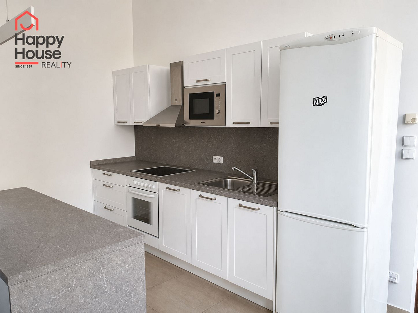 Pronájem bytu 2+kk 65 m² – fotografie 2