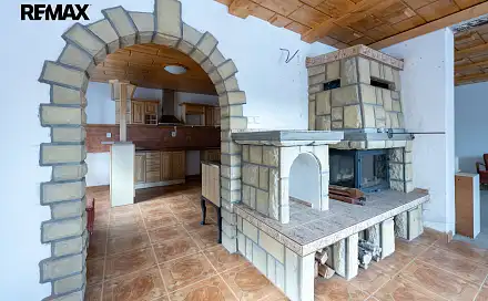 Prodej domu 600 m² s pozemkem 24 773 m², Velké Karlovice, okres Vsetín