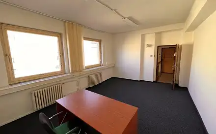Pronájem kanceláře 20 m², Most