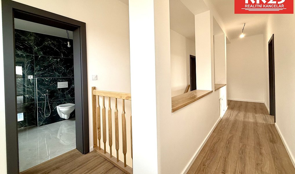 Prodej domu 200 m² s pozemkem 510 m², Velká Hleďsebe – náhled fotky 43
