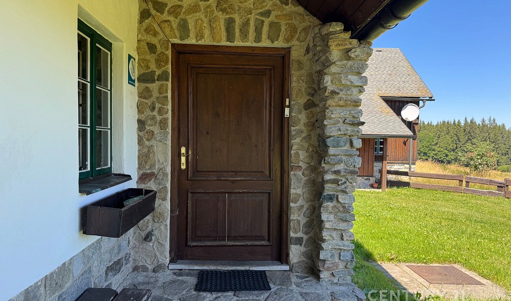 Prodej ubytovacího objektu 720 m², Stachy – náhled fotky 3