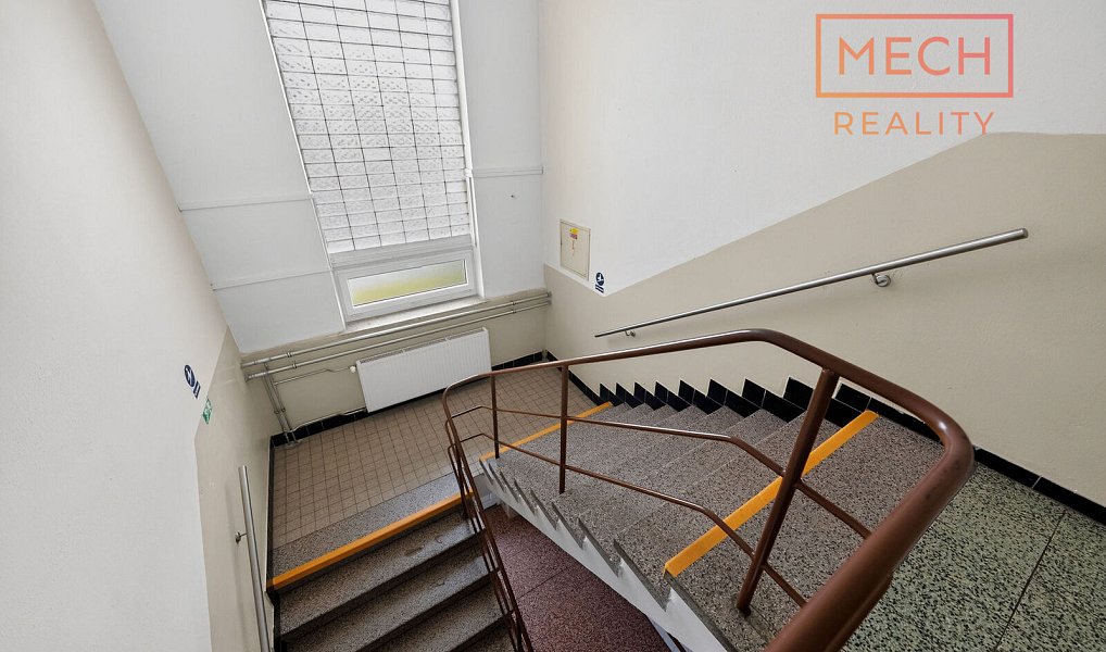 Prodej komerčního objektu (jiného typu) 1 030 m², Bzenec – náhled fotky 13