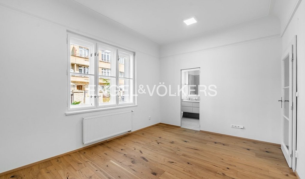 Prodej kanceláře 118 m², Praha – náhled fotky 11