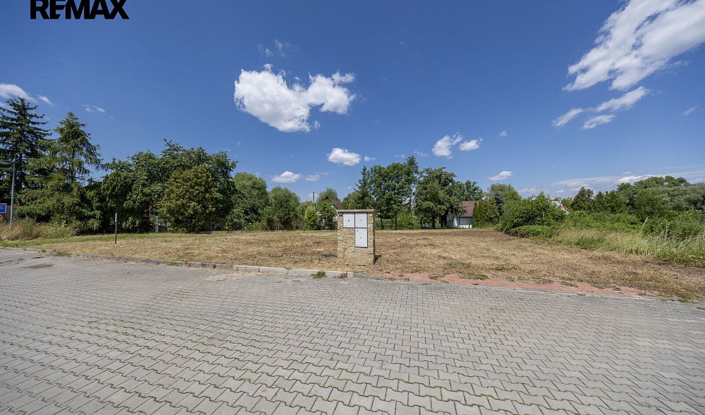 Prodej stavebního pozemku 695 m², Praha – náhled fotky 6