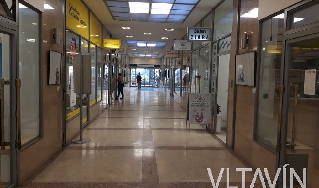Pronájem kanceláře 168 m², Praha – náhled fotky 3