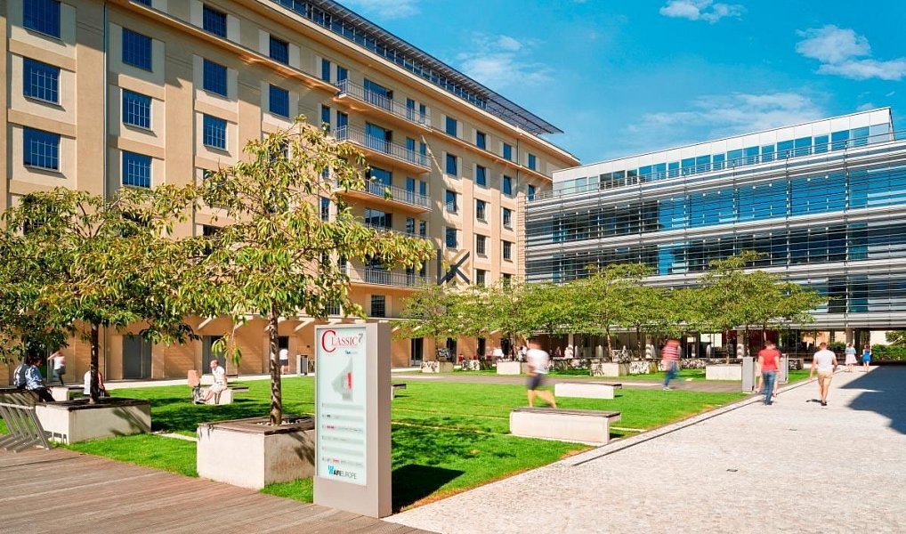 Pronájem kanceláře 330 m², Praha – náhled fotky 2