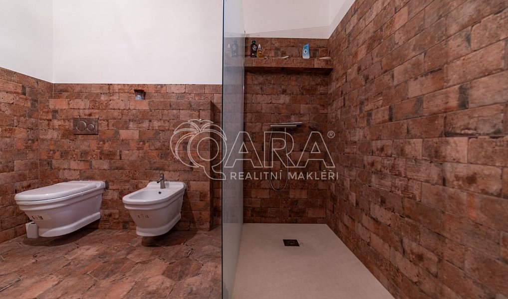 Prodej domu 105 m² s pozemkem 2 043 m², Lochovice – náhled fotky 19