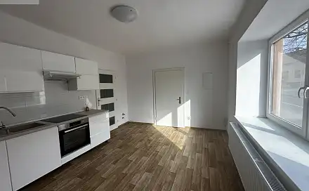 Pronájem bytu 1+1 39 m², Kelč, okres Vsetín