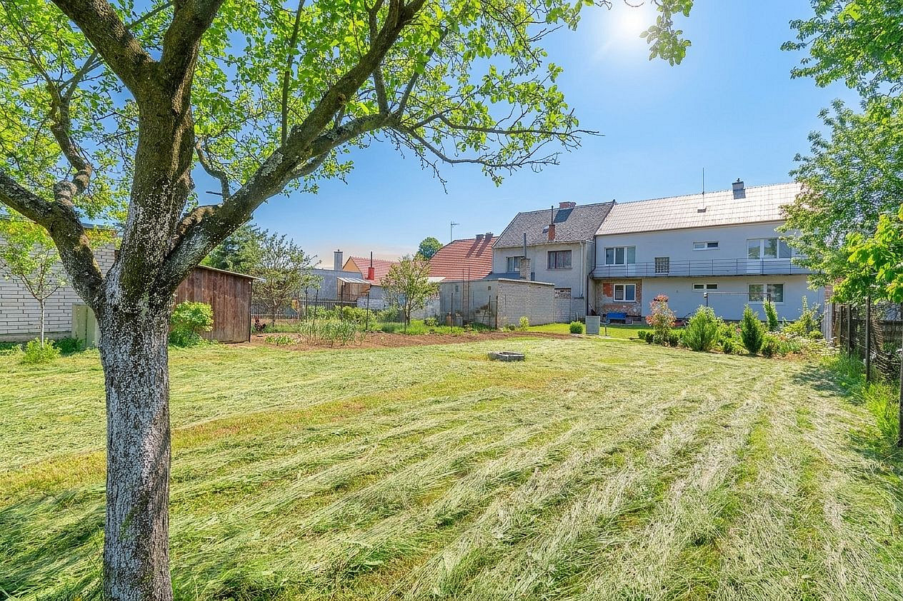 Prodej domu 380 m² s pozemkem 1 035 m² – pohled 6