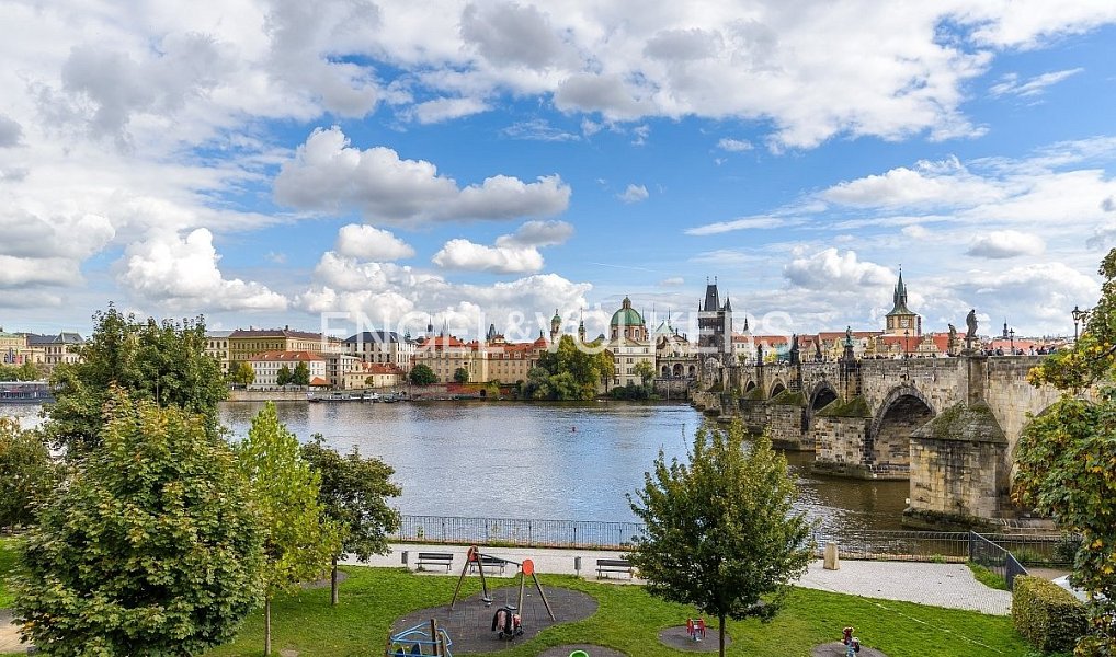Pronájem bytu 2+kk 72 m², Praha – náhled fotky 13