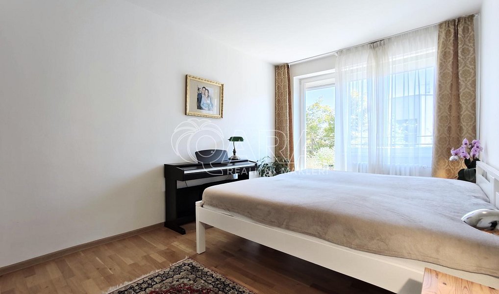 Pronájem bytu 3+kk 81 m², Praha – náhled fotky 24