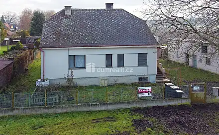 Prodej domu 140 m² s pozemkem 1 249 m², Hořátev, okres Nymburk